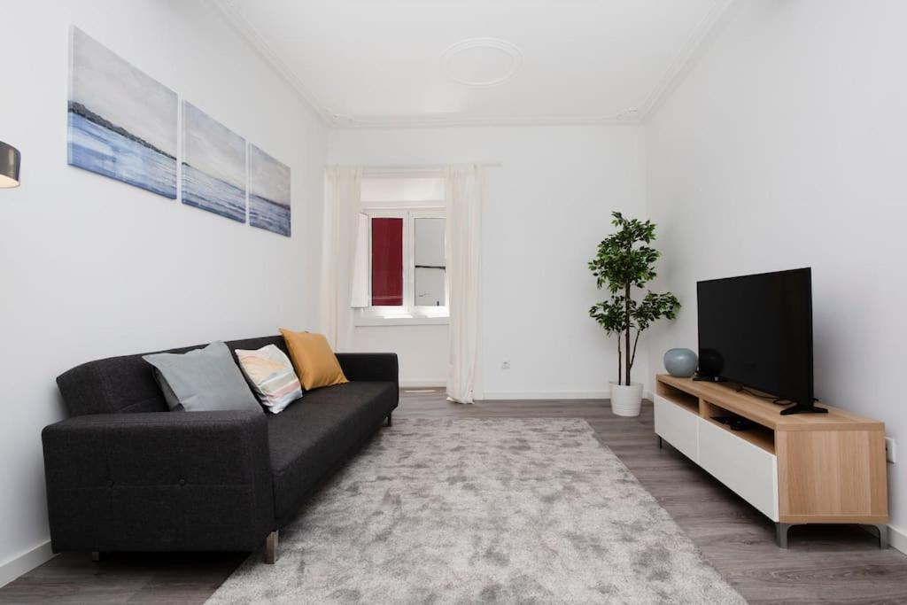 Santa Marta Cozy Apt W/ Ac Lisboa Kültér fotó