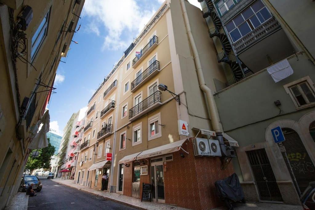 Santa Marta Cozy Apt W/ Ac Lisboa Kültér fotó